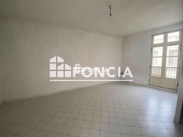 Location Appartement 3 pièces 75 m² - 18 RUE ERMENGAUD Beziers 34500