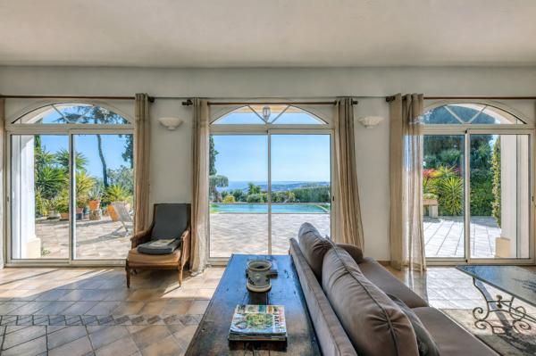 A VENDRE - NICE GAIRAUT VILLA AVEC PISCINE  - VUE MER PANORAMIQUE
