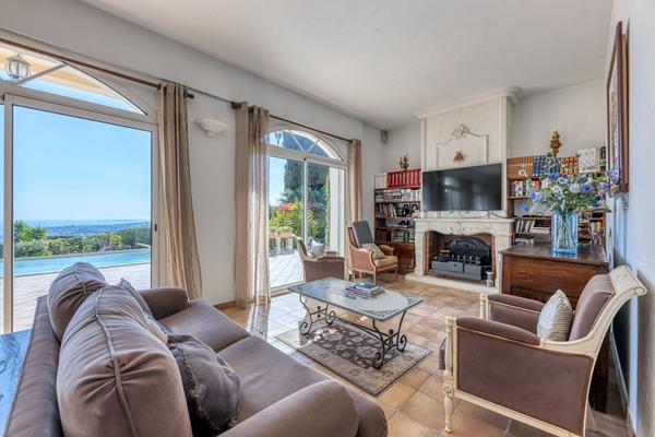 A VENDRE - NICE GAIRAUT VILLA AVEC PISCINE  - VUE MER PANORAMIQUE