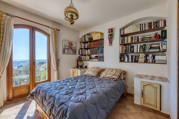 A VENDRE - NICE GAIRAUT VILLA AVEC PISCINE  - VUE MER PANORAMIQUE