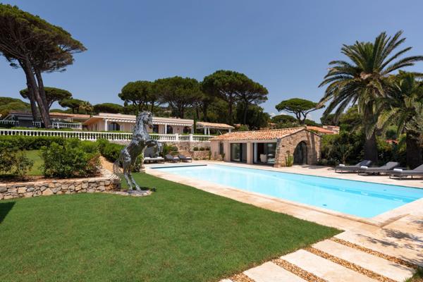 Vente Villa de luxe Grimaud 15 Pièces 540 m²