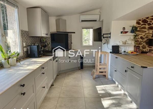 PROPRIETE avec MAS en PIERRE et DEPENDANCES au COEUR DE LA NATURE HERAULTAISE