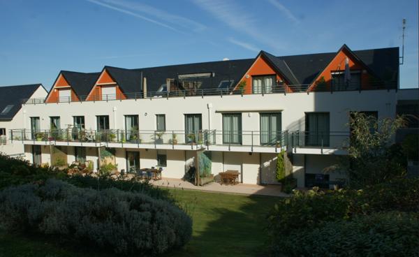 T.3 AURAY PORT DE SAINT GOUSTAN, avec grande terrasse et un garage , Auray