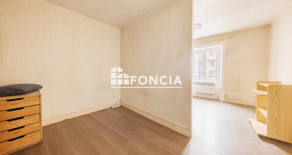 À vendre Maison 10 pièces 194 m² - Clermont-ferrand 63000