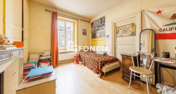 À vendre Maison 10 pièces 194 m² - Clermont-ferrand 63000