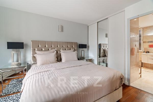 Appartement traversant rénové dans un environnement privilégié – Paris 16ᵉ