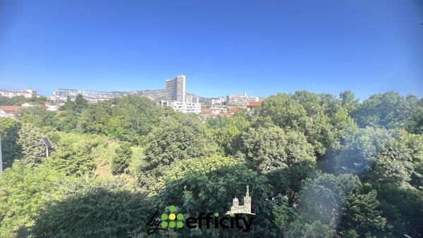 Appartement
         4 pièces
        - 68 m² 280 000 € *