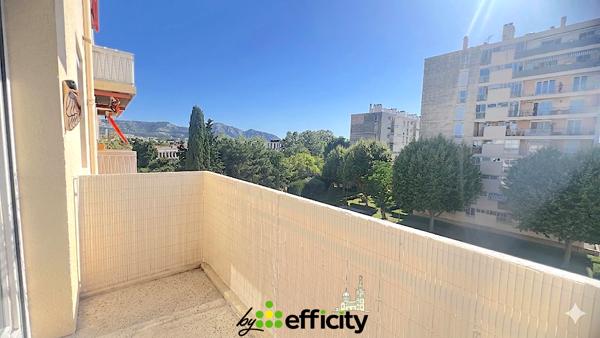 Appartement
         4 pièces
        - 68 m² 280 000 € *