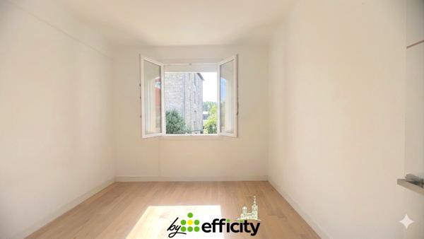 Appartement
         4 pièces
        - 68 m² 280 000 € *