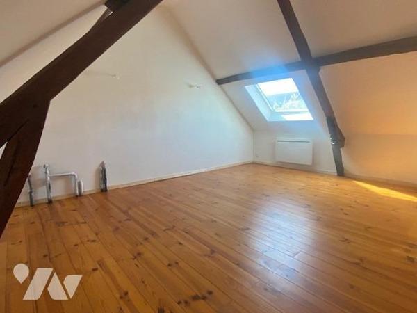 MONTIGNY EN ARROUAISE - 4 ch - bureau - jardin et grange