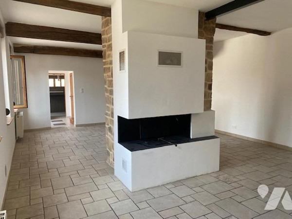 MONTIGNY EN ARROUAISE - 4 ch - bureau - jardin et grange