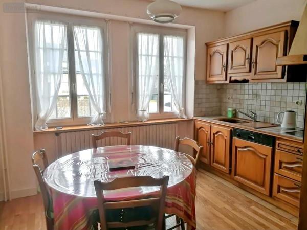 Maison à vendre à Landivisiau dans le Finistère (29400), ref : 29101-1673