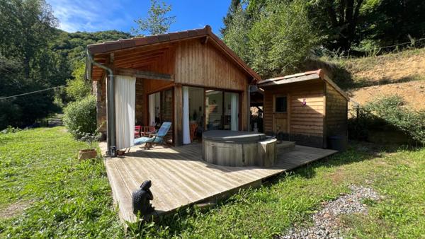 Grange rénovée au coeur des Pyrénées