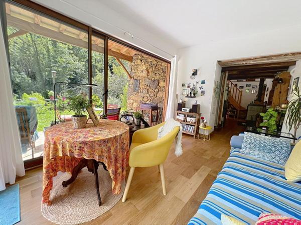 Grange rénovée au coeur des Pyrénées