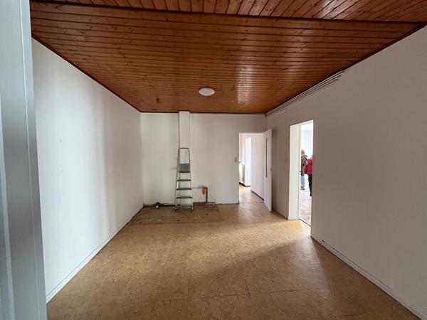 ROCHEFORT  - Maison familiale de 132 m² avec jardin et stationnement