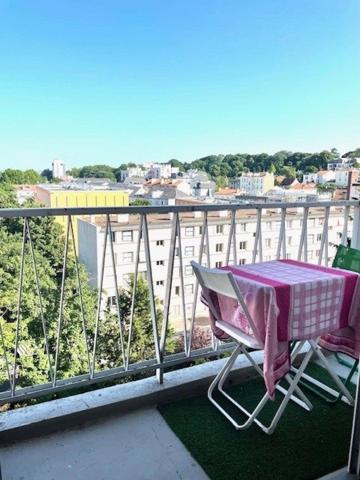 métro à 3 minutes à pied, commerces à proximité