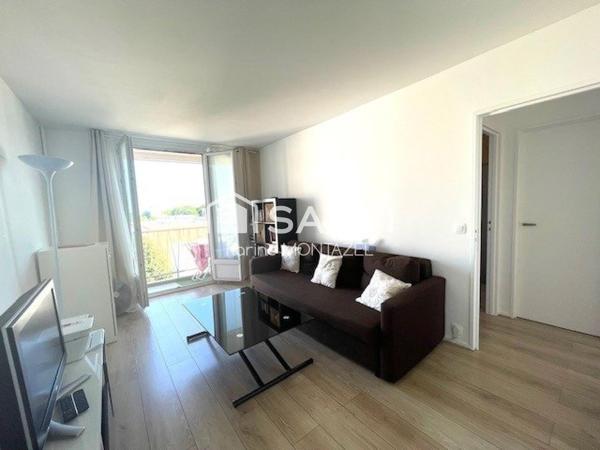 métro à 3 minutes à pied, commerces à proximité