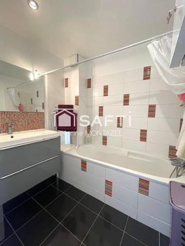 métro à 3 minutes à pied, commerces à proximité