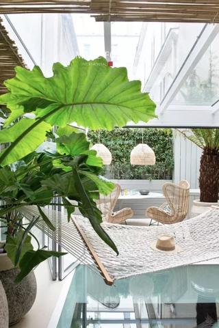 Paris XVII Ternes Poncelet : Loft mixte sur 3 niveaux avec terrasse