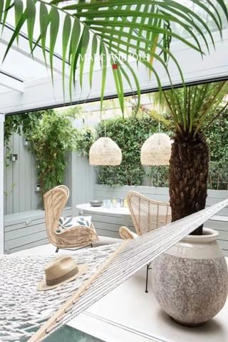 Paris XVII Ternes Poncelet : Loft mixte sur 3 niveaux avec terrasse