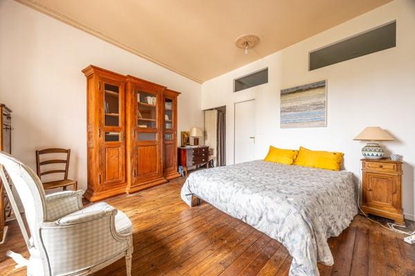 Maison à vendre |  Melle |  12 pièces | 257 m²
