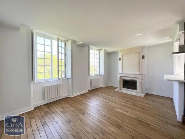 Appartement à louer 2 pièces 63.7m² Chécy (45430)