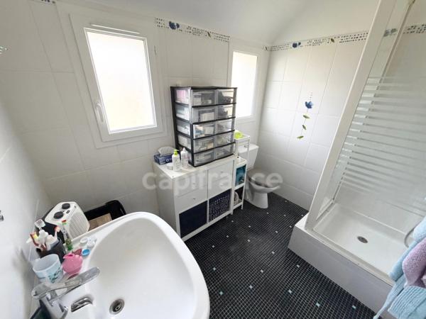 EXCLUSIVITÉ - Maison de ville à vendre 6 pièces à Chateauneuf-du-faou (29) DPE D