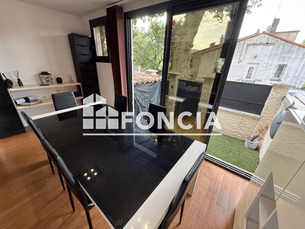 Location Maison 3 pièces 71.99 m² - 44 GRAND'RUE Lamanon 13113