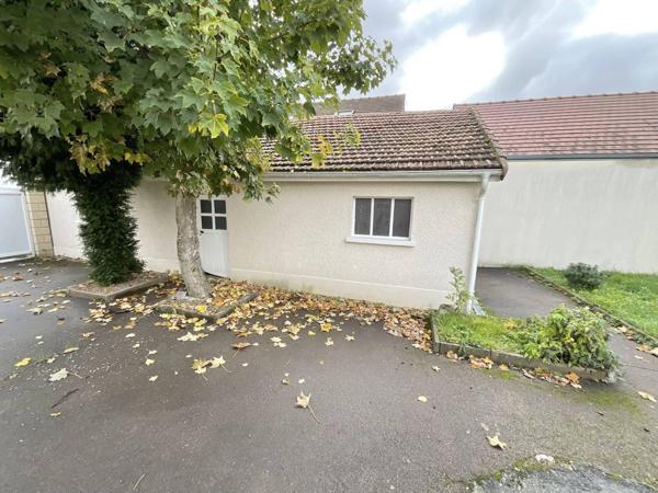 St SAVINE, TYPE 5 SUR 2 NIVEAUX , GARAGE, TERRAIN 596M2