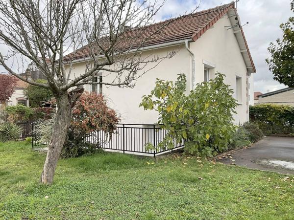 St SAVINE, TYPE 5 SUR 2 NIVEAUX , GARAGE, TERRAIN 596M2