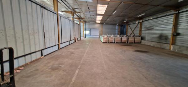 Local D’activité 3300m² – St christophe du bois
