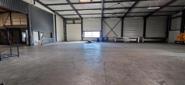 Local D’activité 3300m² – St christophe du bois