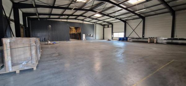 Local D’activité 3300m² – St christophe du bois