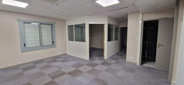 Local D’activité 3300m² – St christophe du bois
