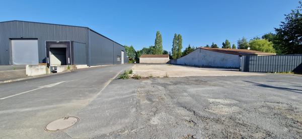 Local D’activité 3300m² – St christophe du bois