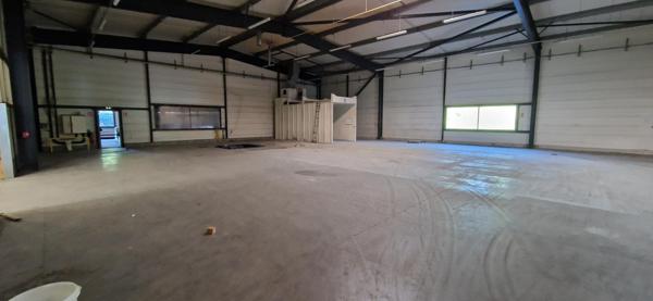Local D’activité 3300m² – St christophe du bois