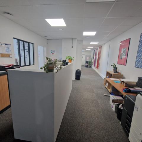 Bureaux 1275m² – Trelaze