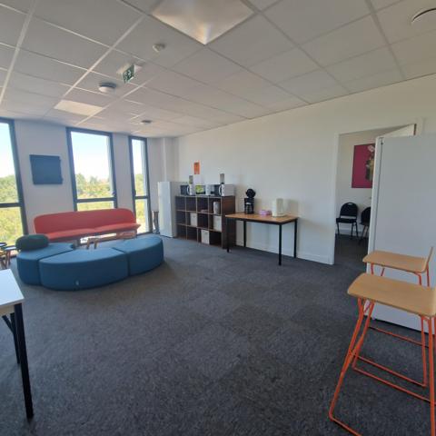 Bureaux 1275m² – Trelaze