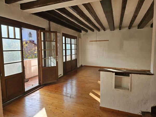 Maison de village - Possibilité de créer deux appartements – Centre de Bons-en-Chablais