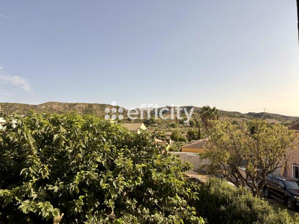 Maison
         7 pièces
        - 182 m² 570 000 € *
