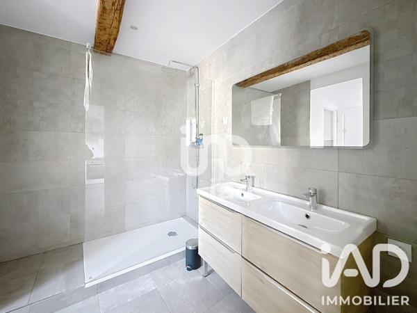 Location appartement 3 pièces 59 m² Marseille 1