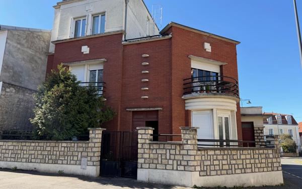 Appartement à vendre    3 pièces • 44,34 m2 Maisons-Alfort