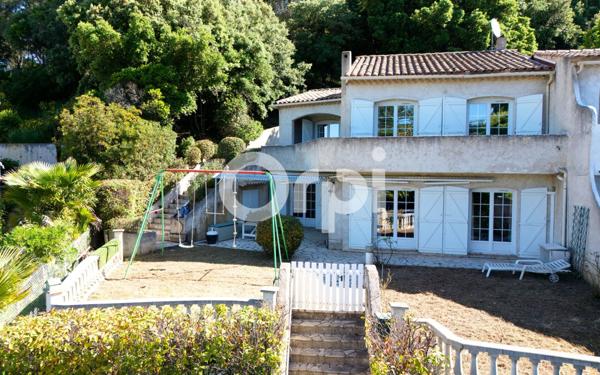 Maison à vendre    4 pièces • 131,83 m2 Mandelieu-la-Napoule