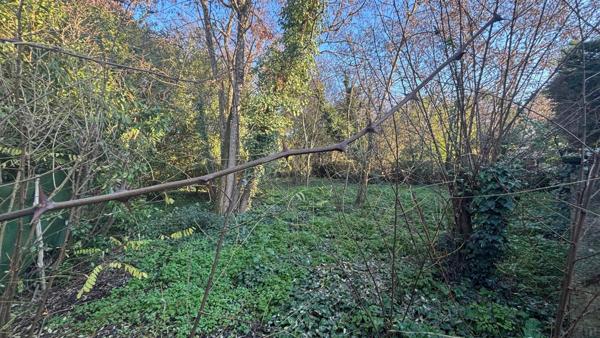 Terrain à construire dans un quartier prisé