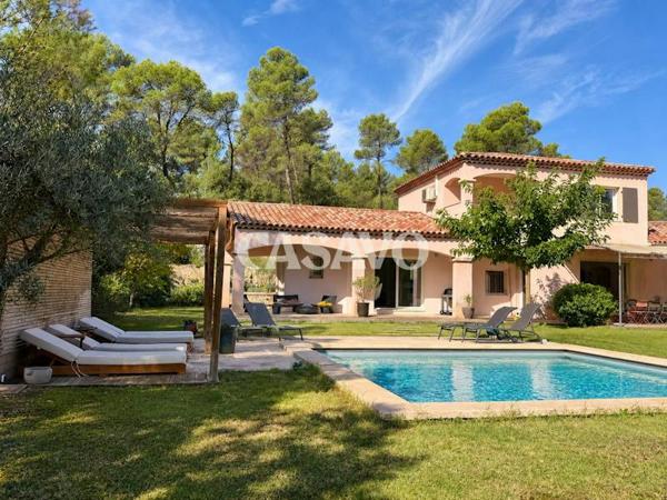 Vente Maison 7 pièces de 201m² - 13860 Peyrolles-en-Provence