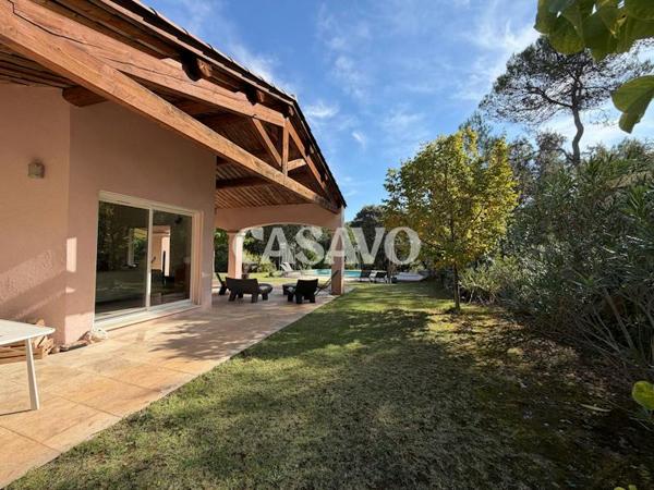 Vente Maison 7 pièces de 201m² - 13860 Peyrolles-en-Provence