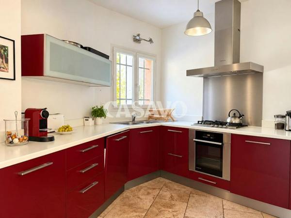 Vente Maison 7 pièces de 201m² - 13860 Peyrolles-en-Provence