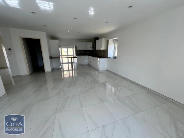 Appartement à louer 3 pièces 95.76m² Saint-Marcel (08460)