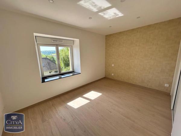 Appartement à louer 3 pièces 95.76m² Saint-Marcel (08460)