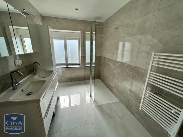 Appartement à louer 3 pièces 95.76m² Saint-Marcel (08460)
